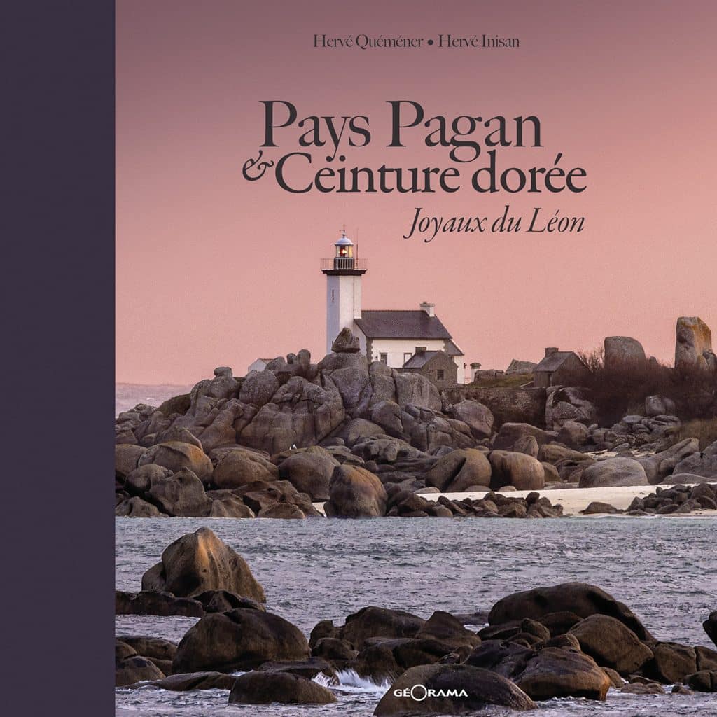 Pays Pagan et ceinture dorée